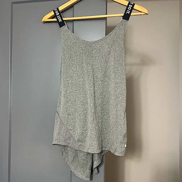 CRISCROSSED NIKE GYM TANK - SIZE S - Picture 2 of 3